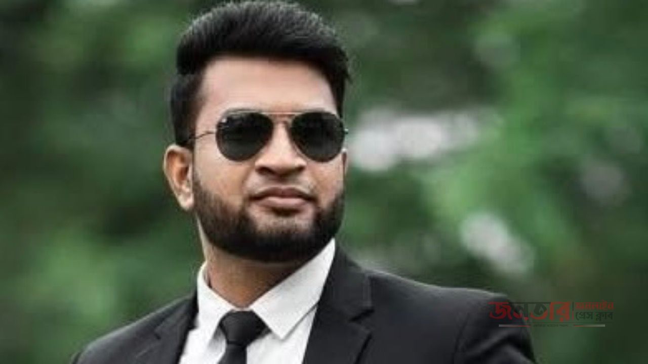             স্মৃতির ক্যানভাসে ৯৩