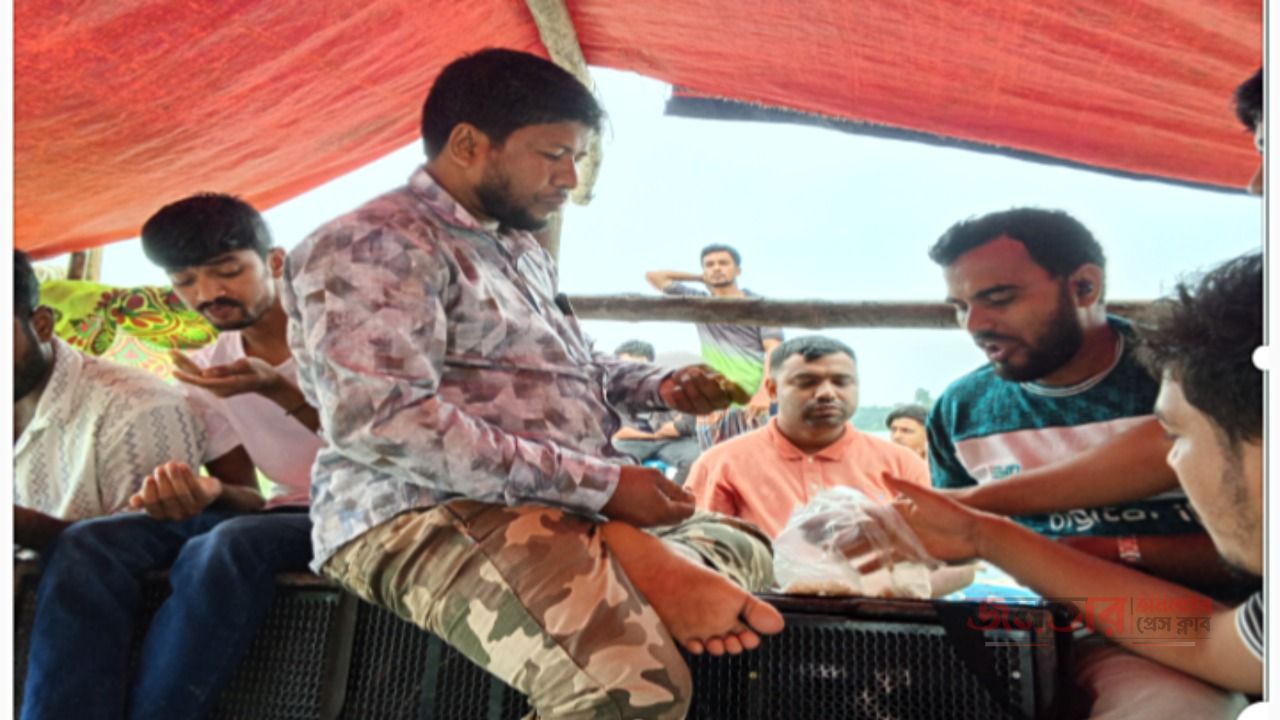 খোয়াজপুর ইউনিয়ন: যুবসমাজকে মাদকমুক্ত রাখতে ব্যতিক্রমী উদ্যোগ মেম্বার প্রার্থীর