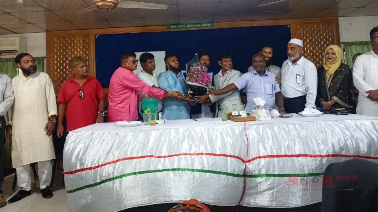 তিয়ানশী বাংলাদেশ লি: এর স্টার গোল্ডেন লায়ন মো.ছানাউল্লাহ ভূইয়ার সৌজন্যে