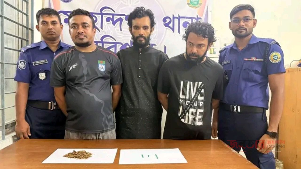 মেহেন্দিগঞ্জে ২০ পিস ইয়াবা ও ৫০ গ্রাম গাজা সহ তিনজন গ্রেফতার 