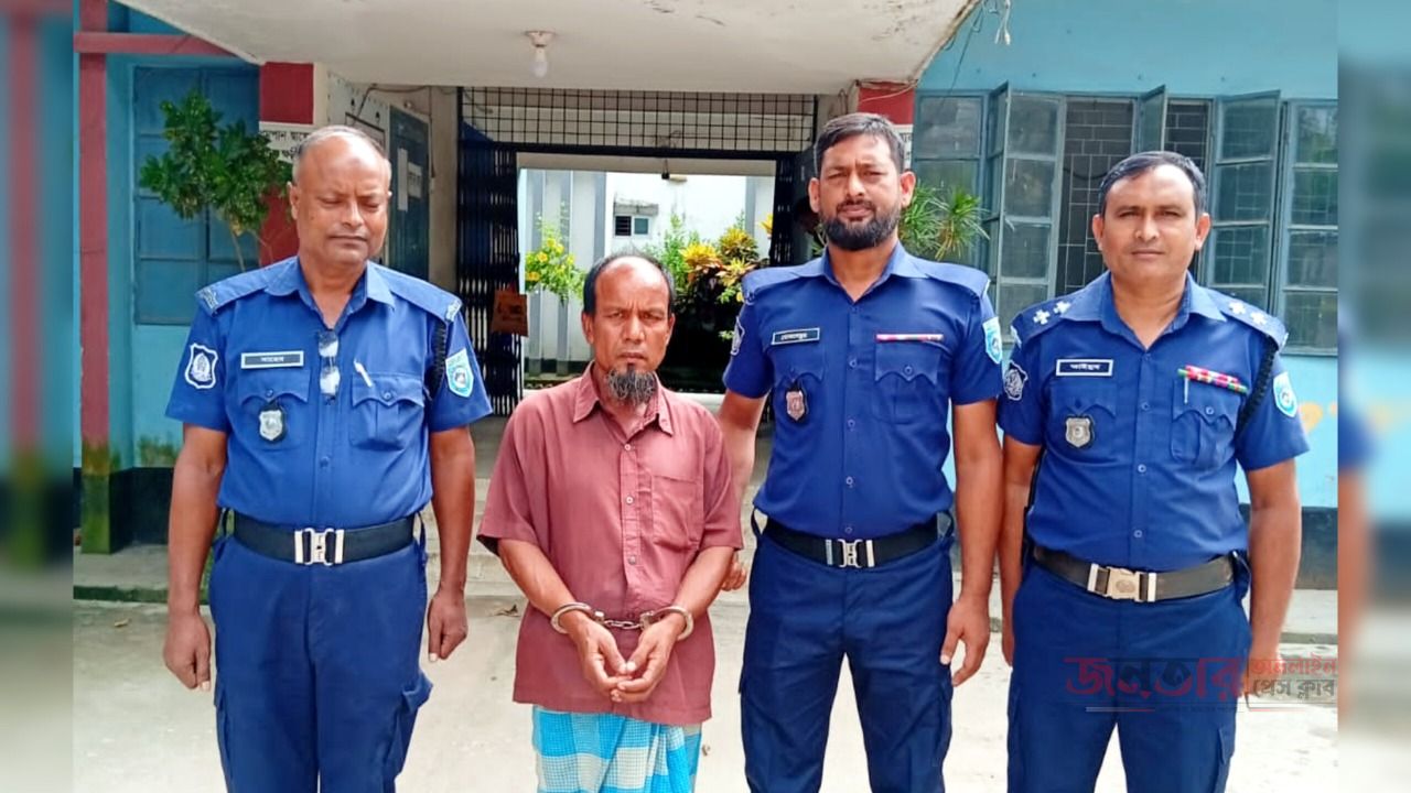 চিরিরবন্দরে ২০ গ্রাম গাঁজাসহ যুবক গ্রেপ্তার, এক বছরের কারাদণ্ড
