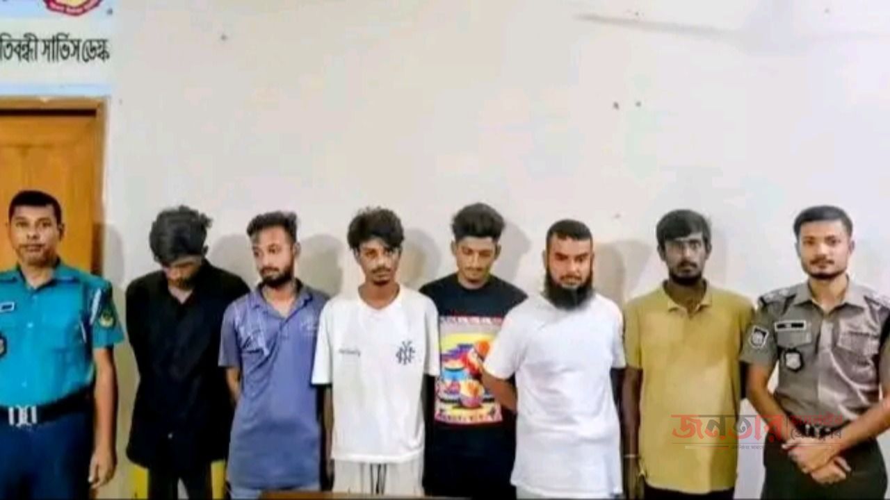 গাজীপুরে টঙ্গী পশ্চিম থানা পুলিশের অভিযানে ১৩০