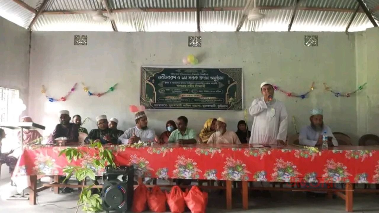 ভূরুঙ্গামারী ফাযিল মাদ্রাসায় নবীন বরণ ও ছবক প্রদান অনুষ্ঠিত 