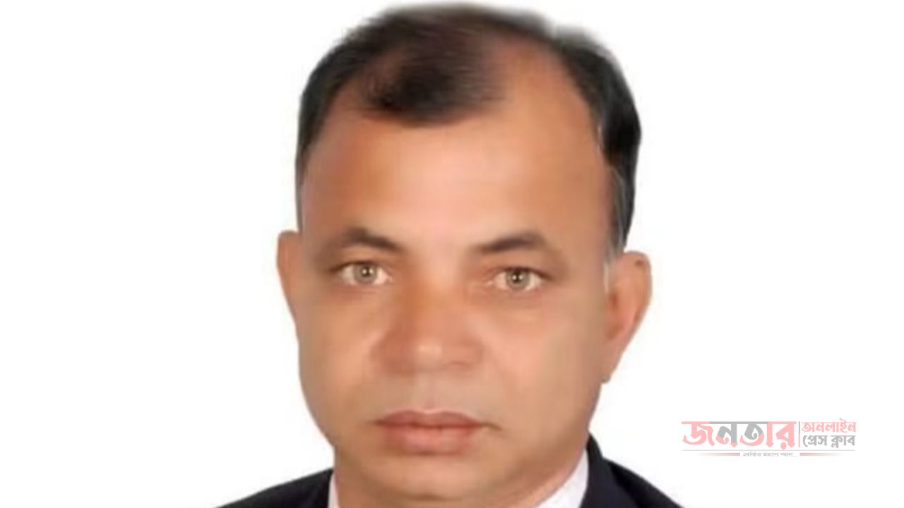 হৃদরোগে আক্রান্ত হয়ে পৃথিবীর মায়া ত্যাগ করে চলে যান 